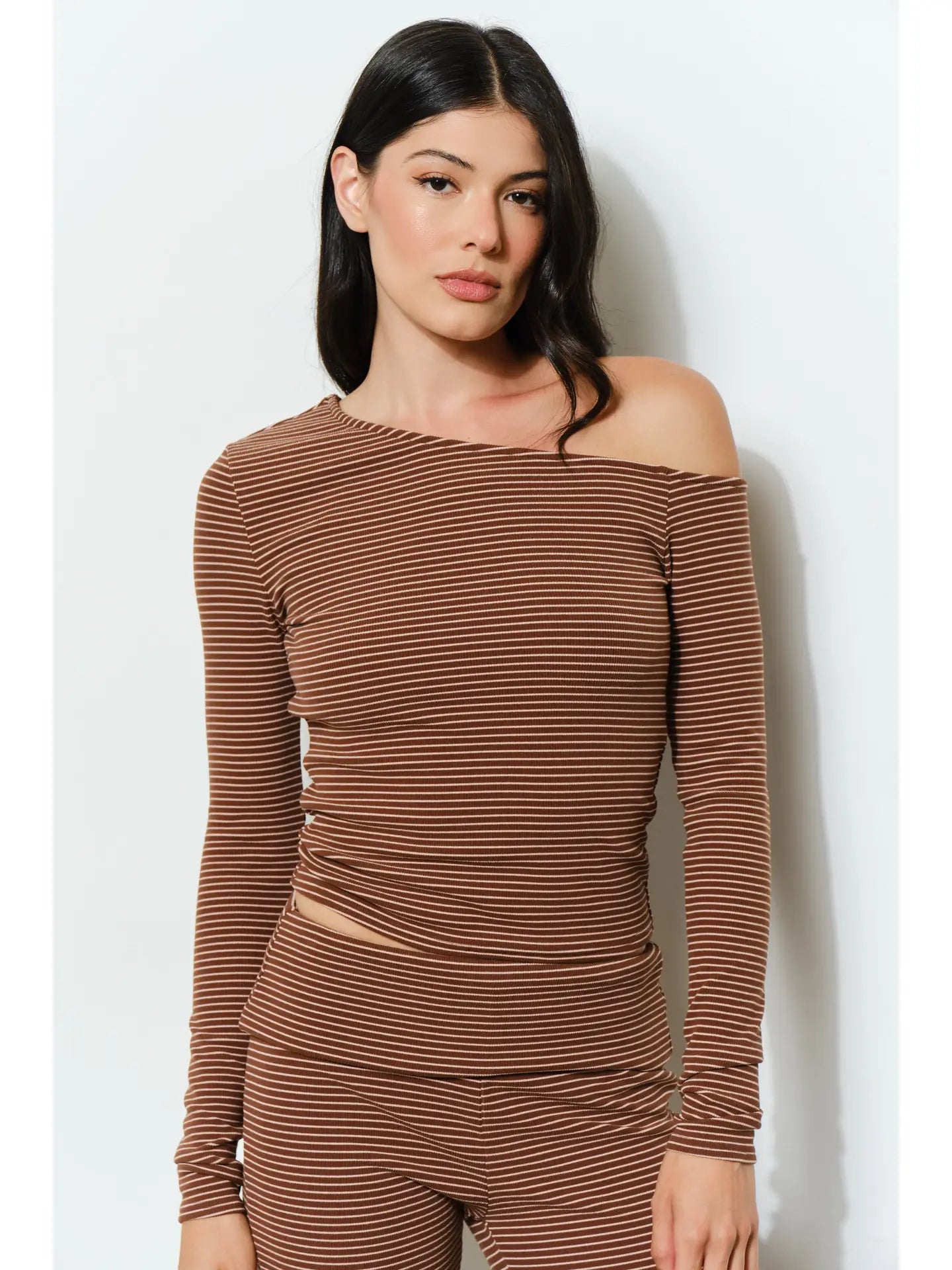 Soft, Off-the-shoulder Lounge Top