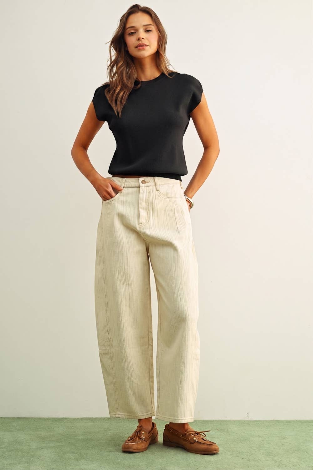 Round Neck Short Sleeve Knit Top