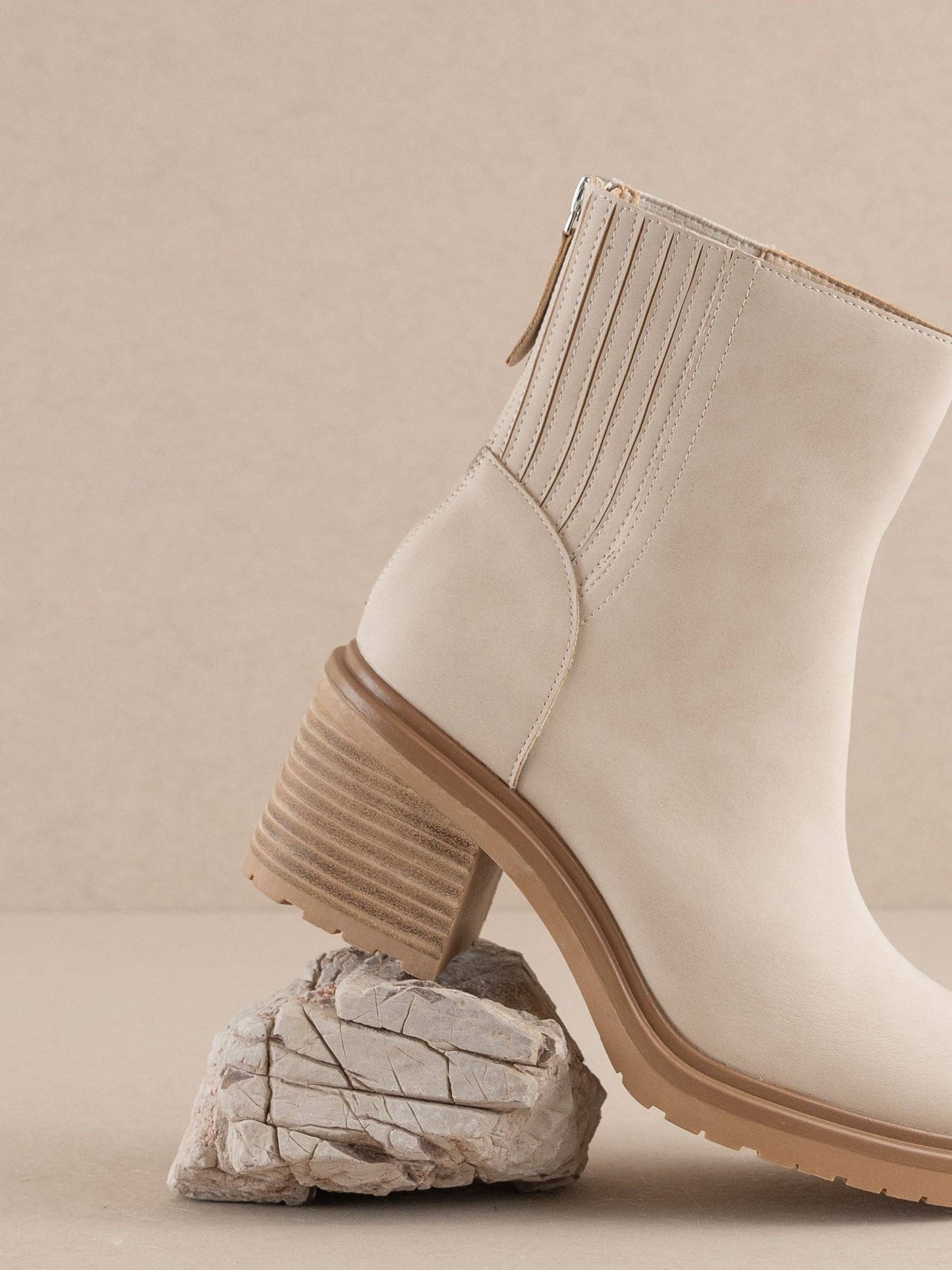 The Megan | Light Grey Lug Chelsea Bootie