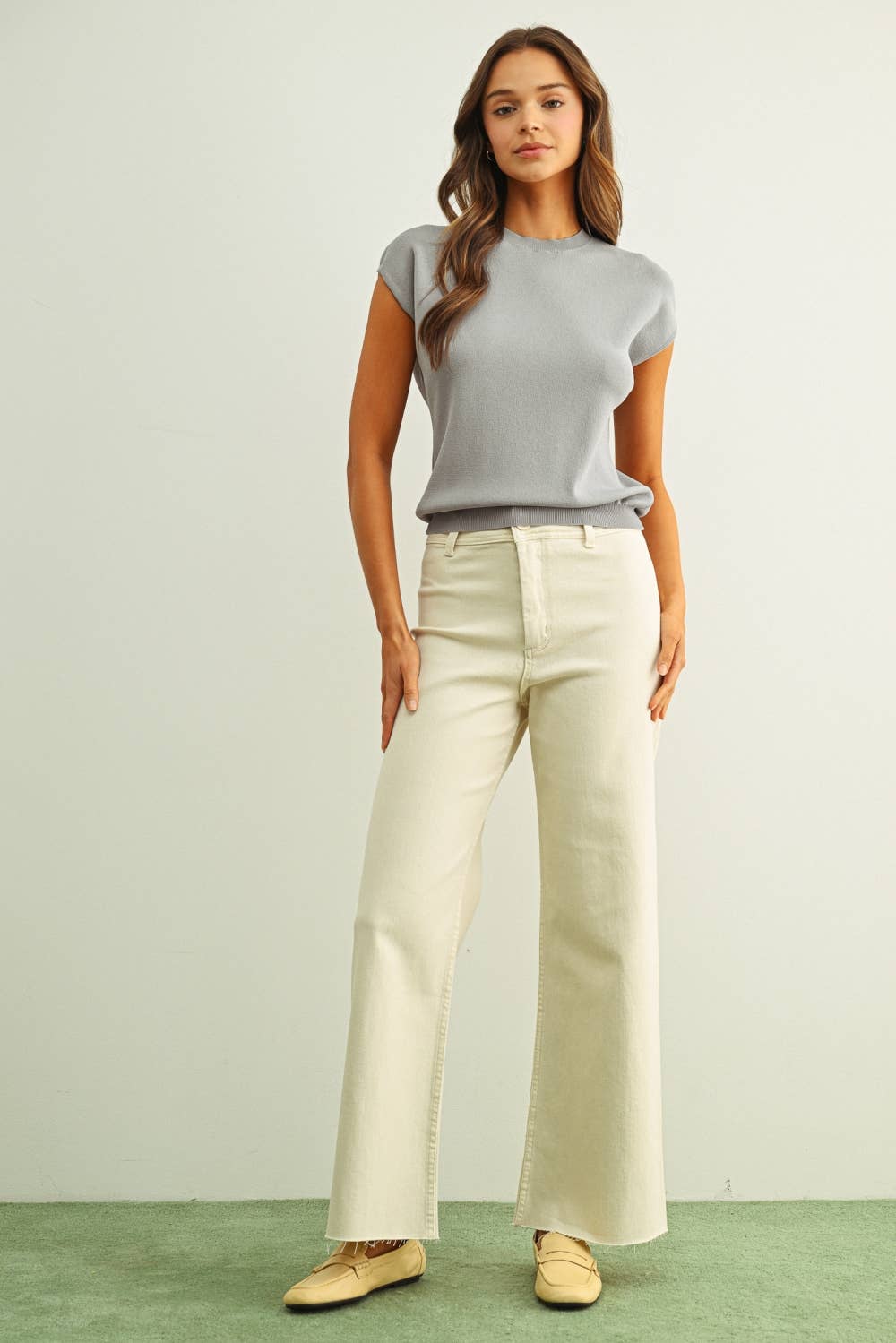 Round Neck Short Sleeve Knit Top