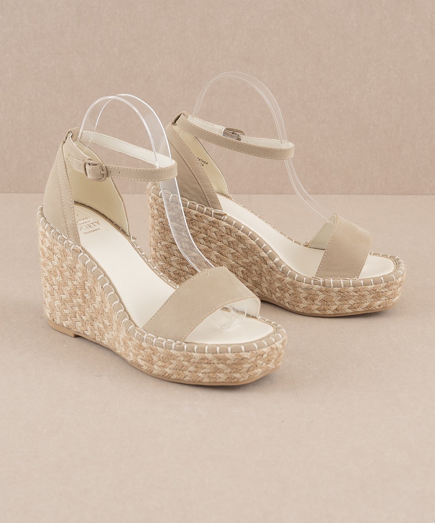The Lily Wedges