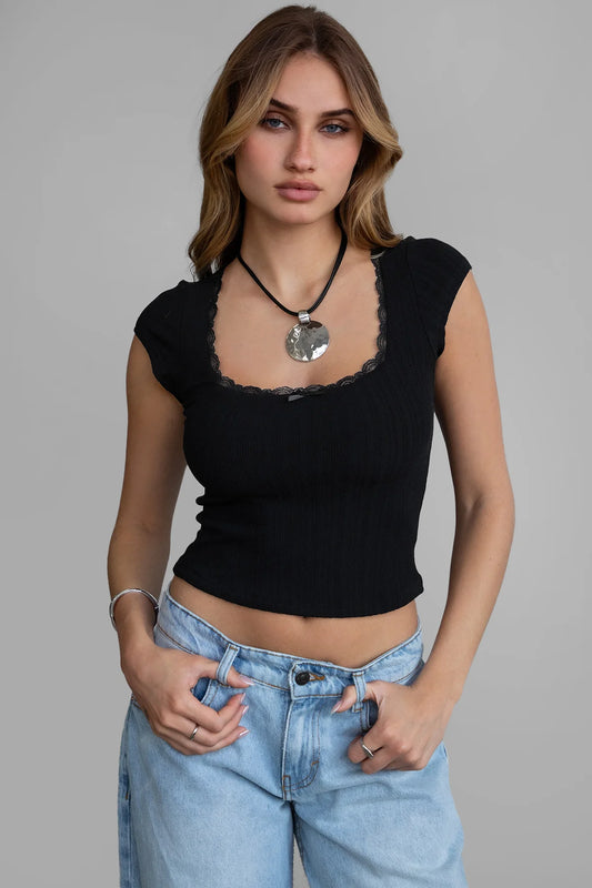 The Scarlet Top