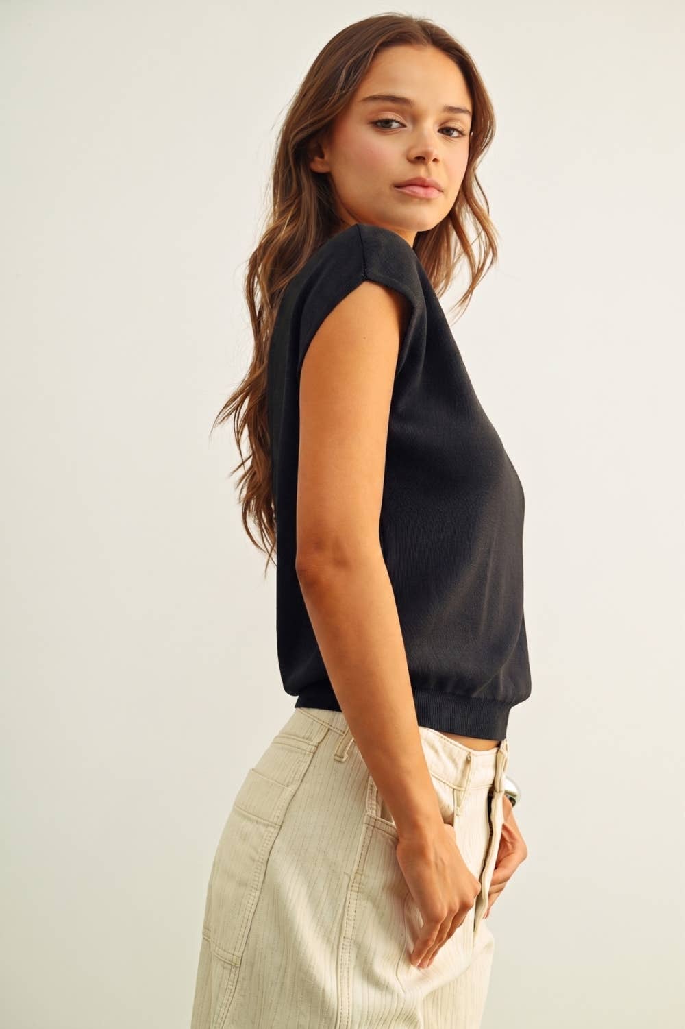 Round Neck Short Sleeve Knit Top